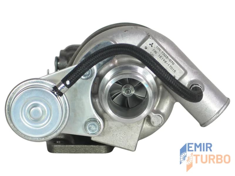 Mitsubishi TD03 Turbo Kubota Industrial V2403-M-T-E3B-MNT-1 2.4L 49131-02080 turbo